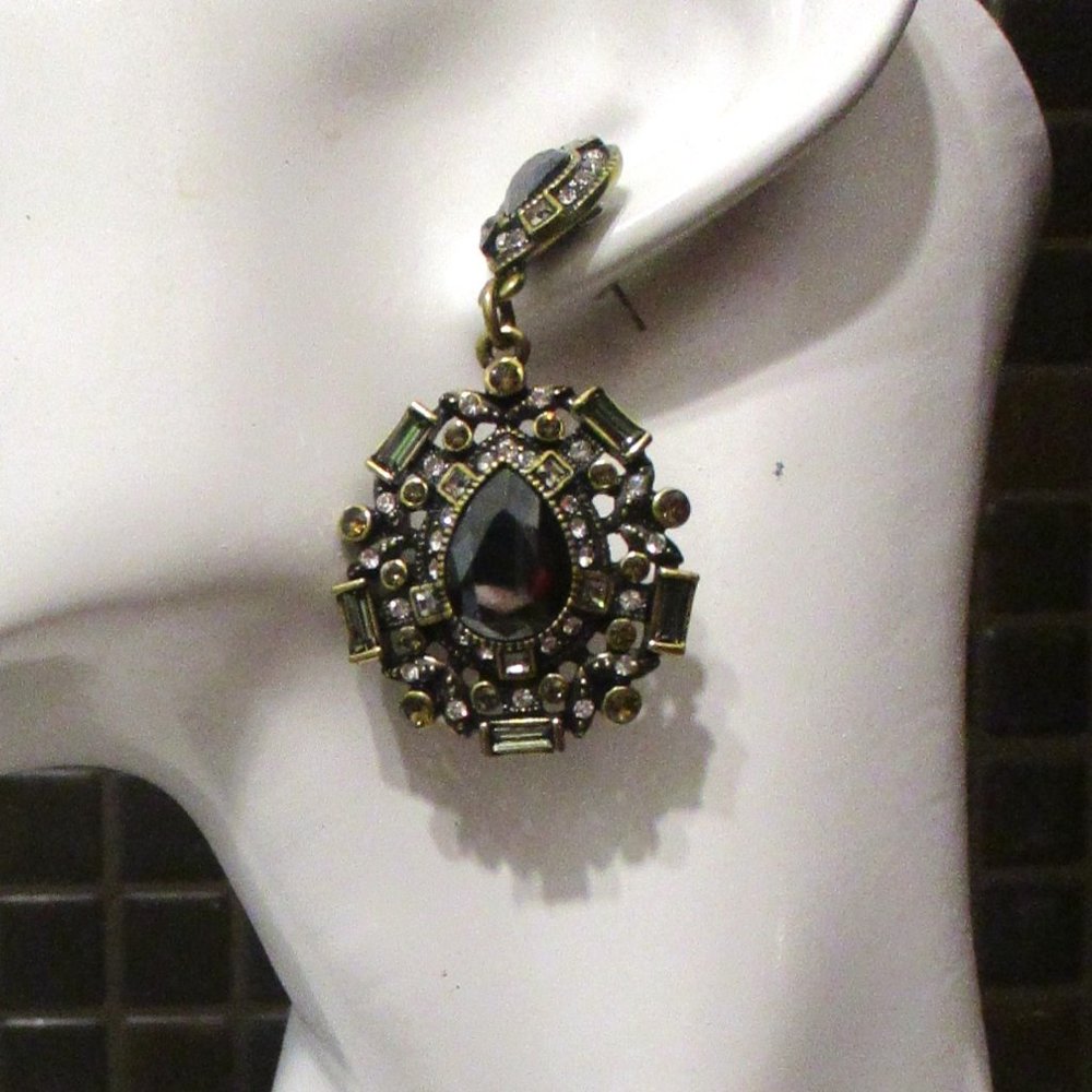 HEIDI DAUS "DAZZLING DECADE" EARRINGS PIERCED  NEW